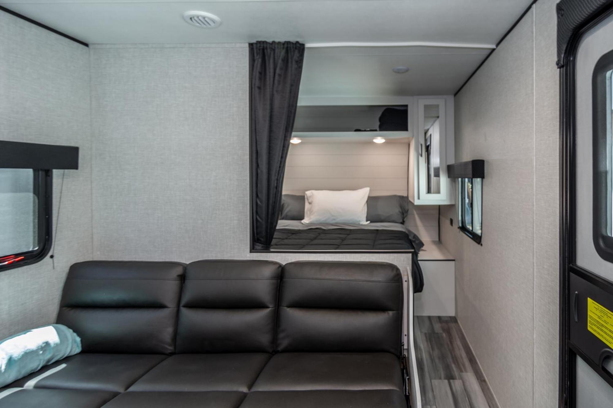 Chic Rv Retreat, Stunning Yard In Roseburg Hotel ภายนอก รูปภาพ