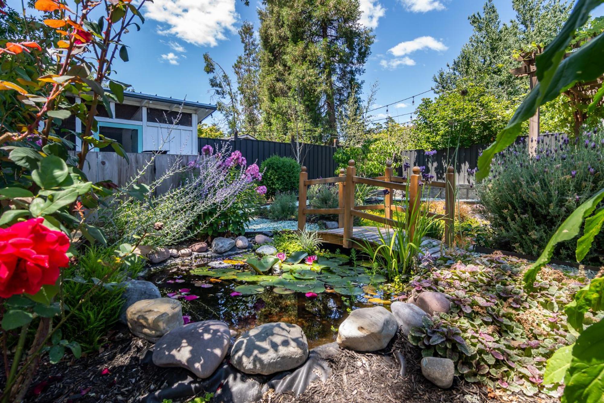 Chic Rv Retreat, Stunning Yard In Roseburg Hotel ภายนอก รูปภาพ